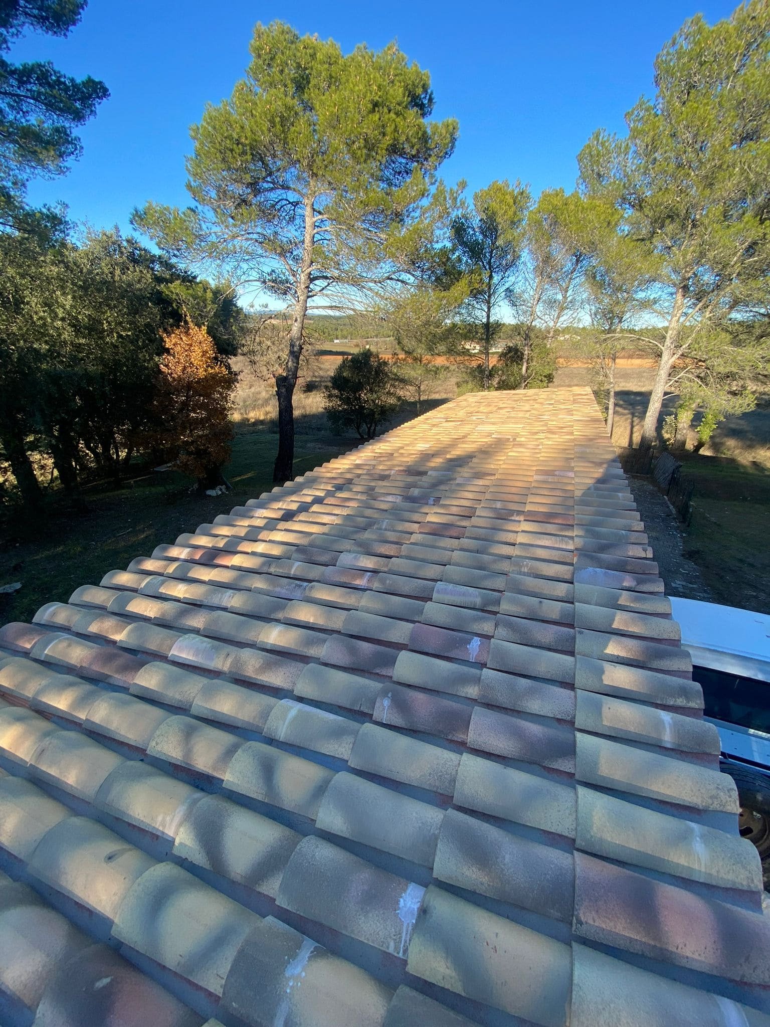 Rénovation toiture Aix-en-Provence avec isolation performante pour confort et économies d’énergie.